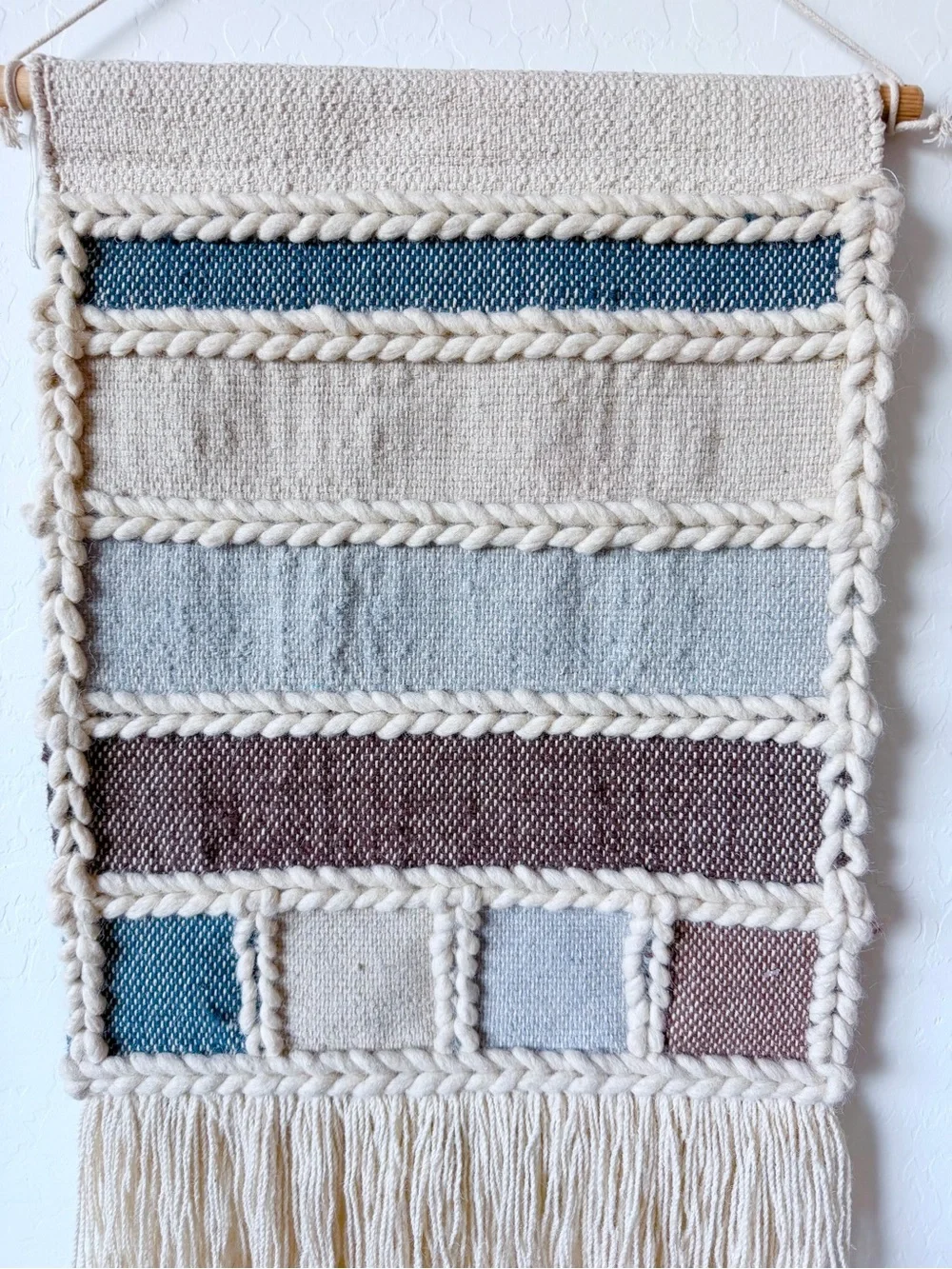 No brand soft handwoven